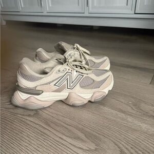 New Balance Sneakers